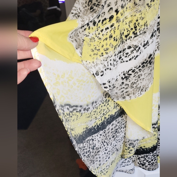Kardashian Kollection brand maxi skirt. Size XL. Mini liner inside. Like new - Picture 2 of 8